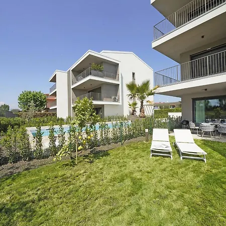 Lagolux Apartment *
